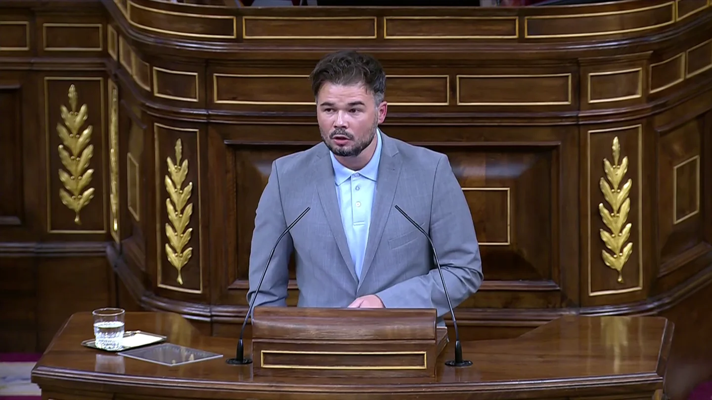 Este es el mensaje de Rufián a los trabajadores votantes de Vox: "Son gacelas apoyando a leones" Este es el mensaje de Rufián a los trabajadores votantes de Vox: "Son gacelas apoyando a leones"