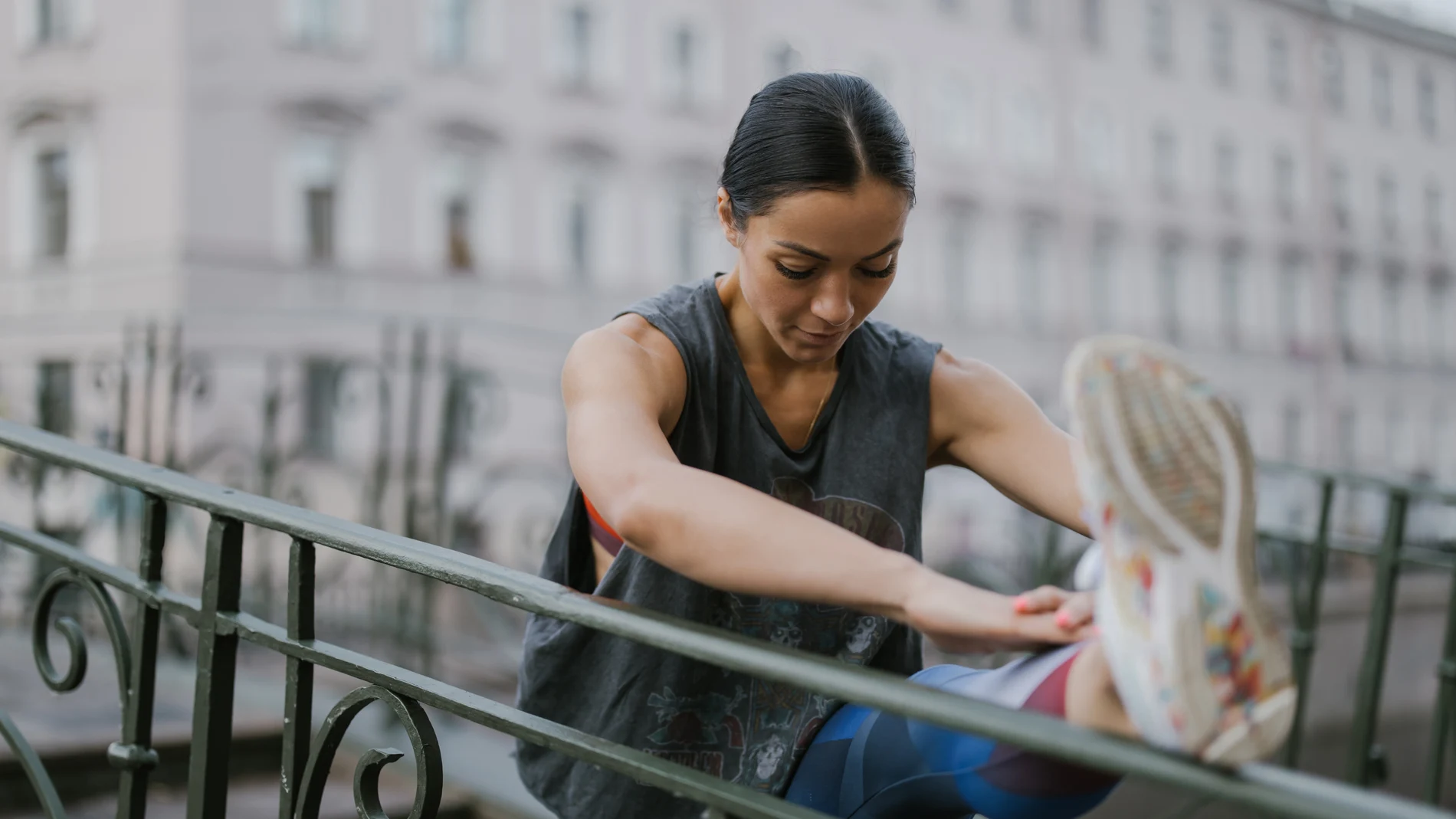 Cómo ganar masa muscular para bajar de peso y mejorar la salud (sin ir al gimnasio)