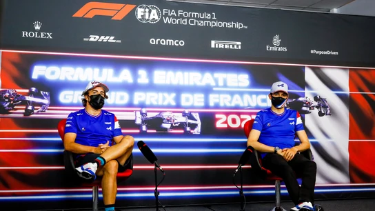 Fernando Alonso y Esteban Ocon Fernando Alonso y Esteban Ocon
