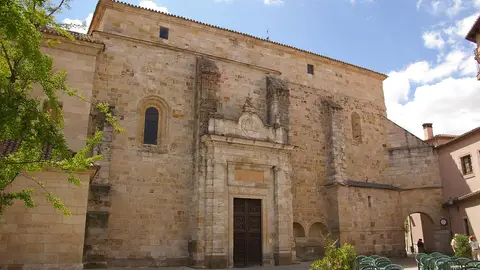 Iglesia de San Pedro y San Ildefonso en Zamora. Aquí se guardan los restos de Atilano de Zamora Iglesia de San Pedro y San Ildefonso en Zamora. Aquí se guardan los restos de Atilano de Zamora