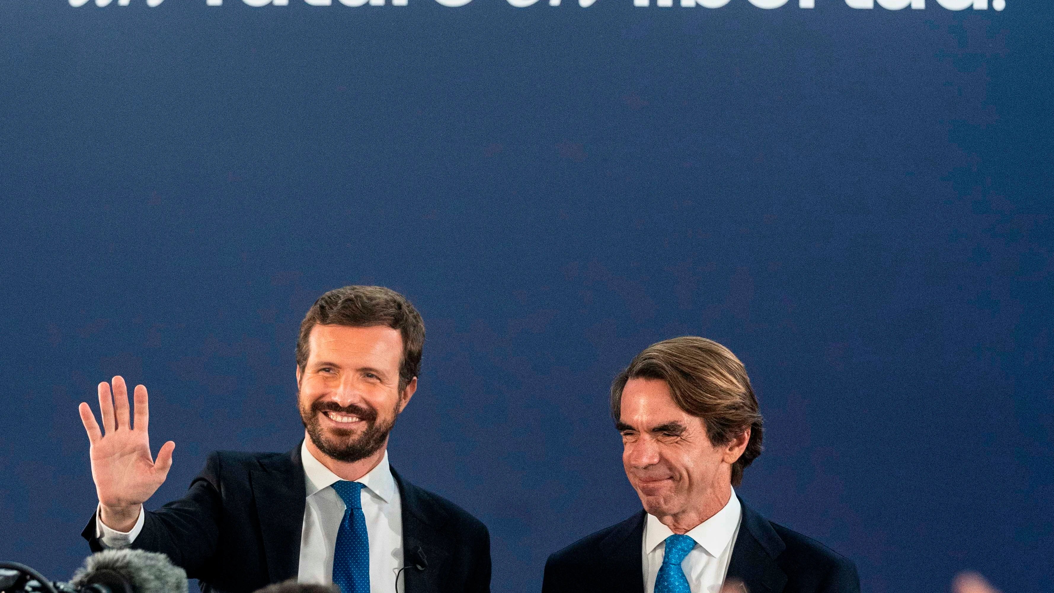 Pablo Casado, junto a José María Aznar