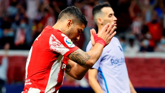 Luis Suárez pide perdón tras marcar al Barça Luis Suárez pide perdón tras marcar al Barça