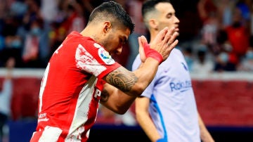 Luis Suárez pide perdón tras marcar al Barça