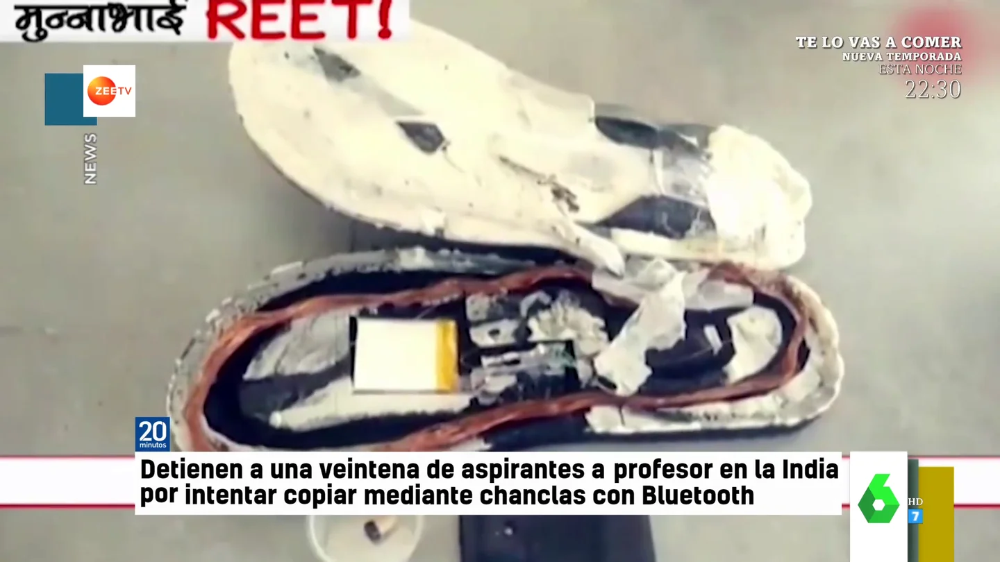 La ingeniosa chuleta de 20 aspirantes a profesores: una chancla con microchip La ingeniosa chuleta de 20 aspirantes a profesores: una chancla con microchip