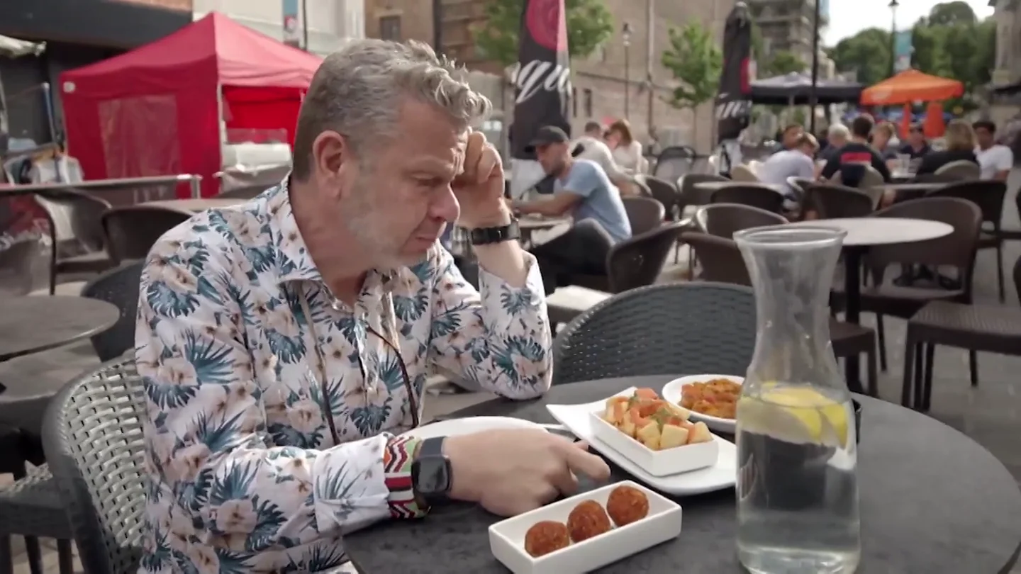 La receta 'secreta' de las patatas bravas que horripilan a Alberto Chicote: "Horrible no, lo siguiente" La receta 'secreta' de las patatas bravas que horripilan a Alberto Chicote: "Horrible no, lo siguiente"