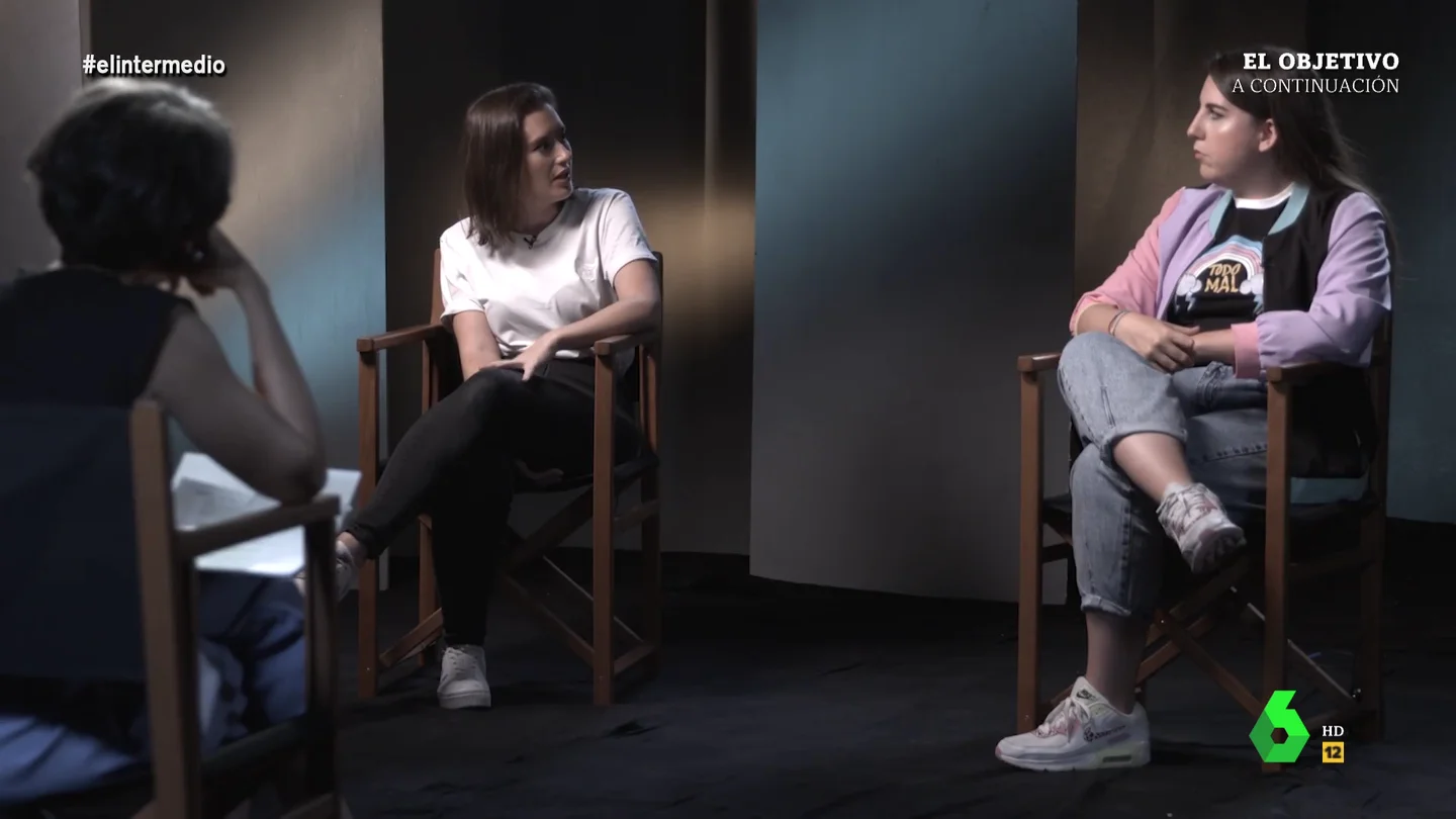 La tajante respuesta de Carolina Iglesias y Victoria Martín al machismo hacia las cómicas: "Si no te hace gracia ninguna mujer, tienes que ir a terapia" La tajante respuesta de Carolina Iglesias y Victoria Martín al machismo hacia las cómicas: "Si no te hace gracia ninguna mujer, tienes que ir a terapia"