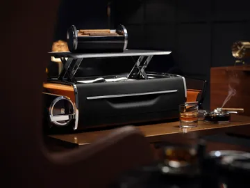 La bodega de Rolls-Royce: una boca de Whisky y cigarro a medida La bodega de Rolls-Royce: una boca de Whisky y cigarro a medida