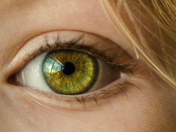 ¿Afecta el color de ojos a la visión?