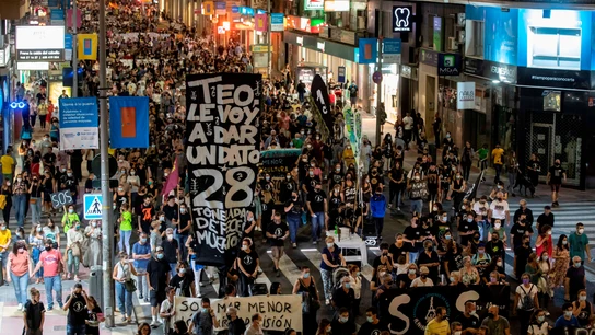 Una marea ciudadana pide medidas urgentes para salvar el Mar Menor Una marea ciudadana pide medidas urgentes para salvar el Mar Menor