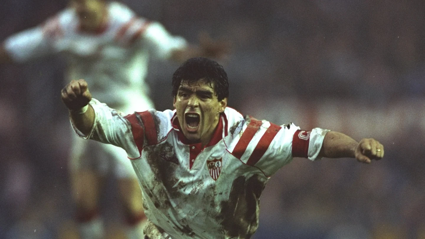 Diego Armando Maradona, durante su etapa en el Sevilla FC Diego Armando Maradona, durante su etapa en el Sevilla FC