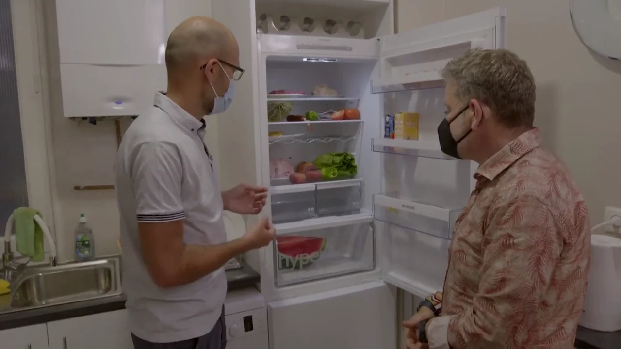 ¿Cómo se puede contaminar la comida en casa? Alberto Chicote conoce los requisitos que no cumple la cocina clandestina