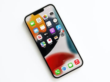 Jarro de agua fría, el iPhone 14 podría conservar el notch en su pantalla