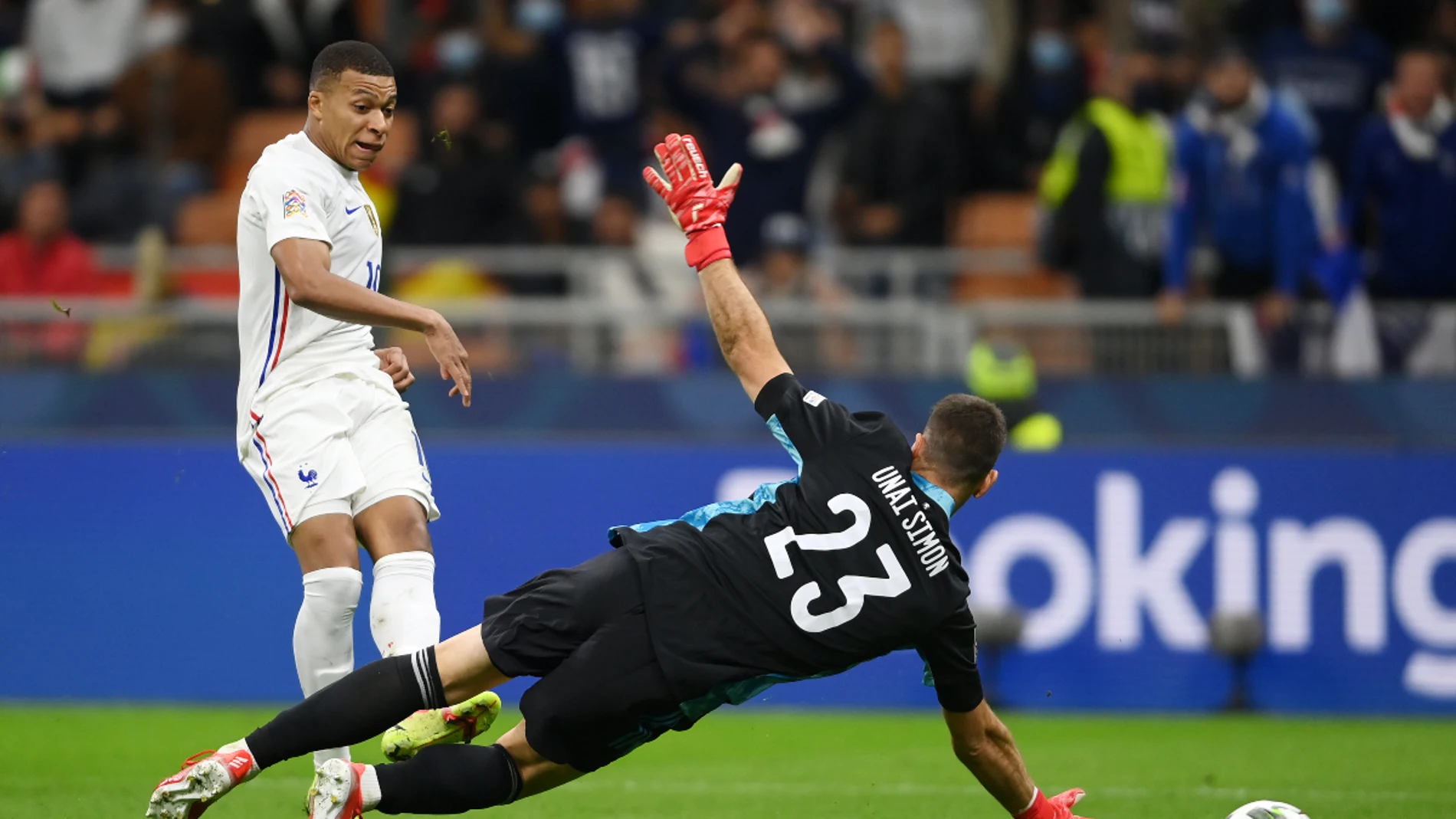 La UEFA se plantea cambiar norma del fuera de juego el gol de Mbappé a España