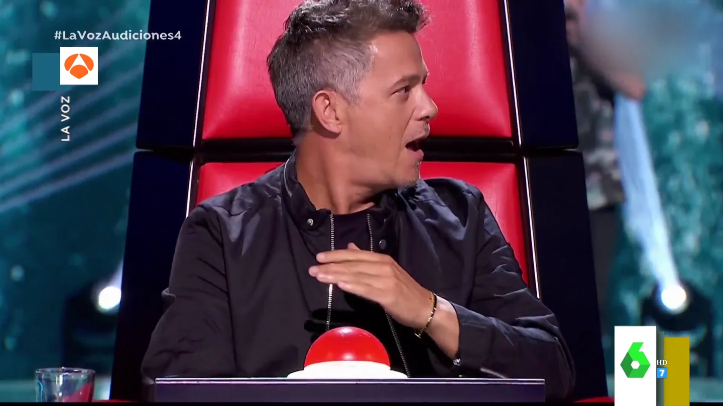 Así fue la inesperada traición de Malú que dejó a Alejandro Sanz con esta cara en La Voz Así fue la inesperada traición de Malú que dejó a Alejandro Sanz con esta cara en La Voz
