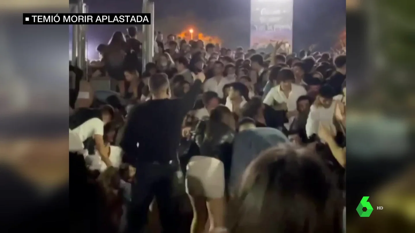 Seis heridos en una avalancha a las puertas de una discoteca de Sant Cugat (Barcelona) Seis heridos en una avalancha a las puertas de una discoteca de Sant Cugat (Barcelona)