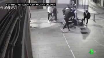 Brutal paliza de ocho jóvenes a un militar fuera de servicio en Jaca, Huesca