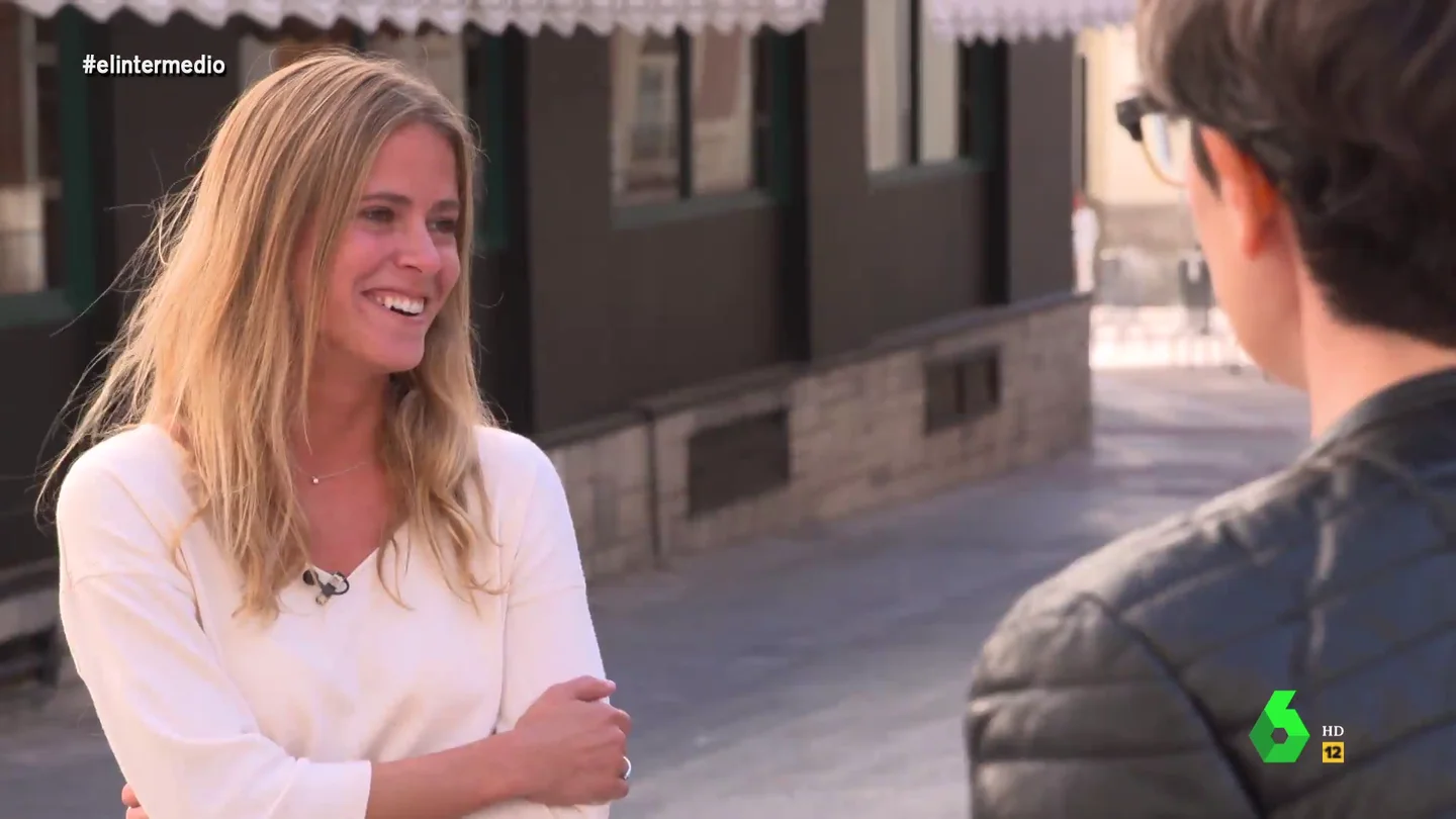 La reacción de Thais Villas cuando Bea Fanjul le confiesa que no ha pelado una patata "en su vida" La reacción de Thais Villas cuando Bea Fanjul le confiesa que no ha pelado una patata "en su vida"