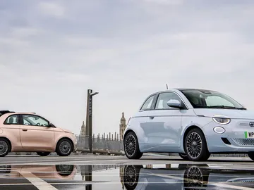 El Nuevo 500 gana el premio «Small Car of the Year» en los News UK Motor Awards El Nuevo 500 gana el premio «Small Car of the Year» en los News UK Motor Awards