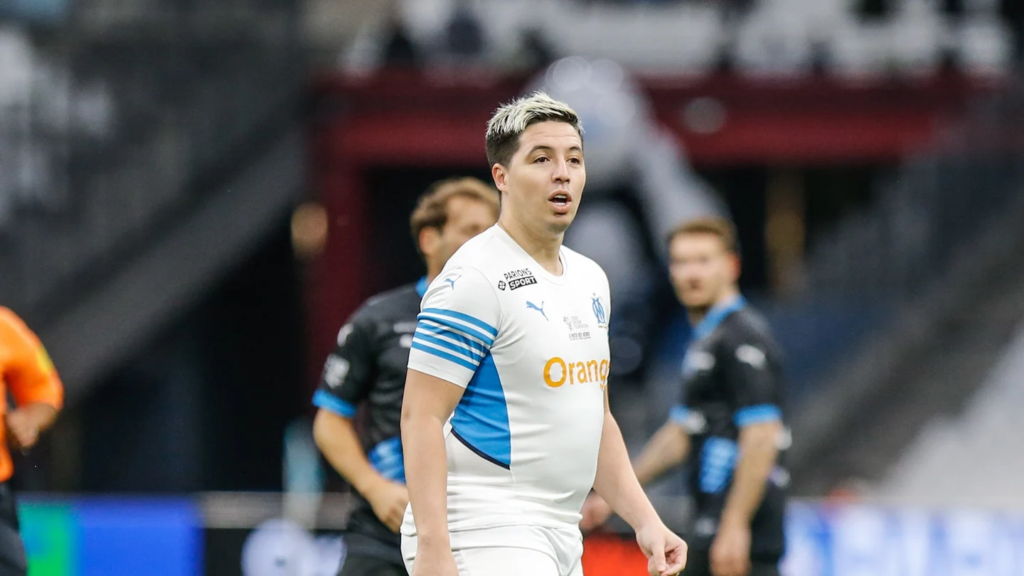 Nasri, viral en redes por su estado físico un mes después de retirarse Nasri, viral en redes por su estado físico un mes después de retirarse