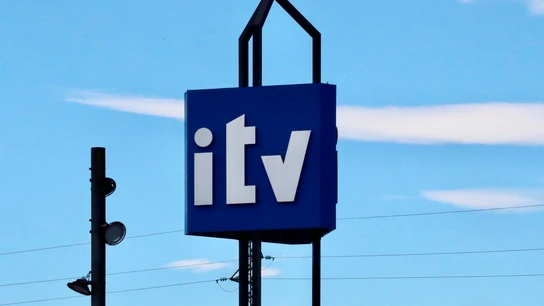Imagen de archivo de una inspección técnica de vehículos (ITV) Imagen de archivo de una inspección técnica de vehículos (ITV)