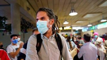 Alberto Rodríguez, a su llegada al aeropuerto de Tenerife Norte