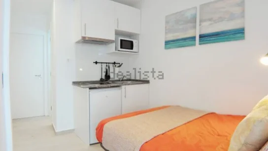 Visto en Idealista: el piso de 850 euros con váter "no apto para anchos"  Mercado del alquiler