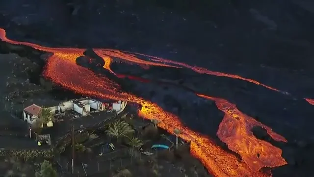 "No nos vamos a olvidar de La Palma": así contamos día a día la erupción del volcán de Cumbre Vieja