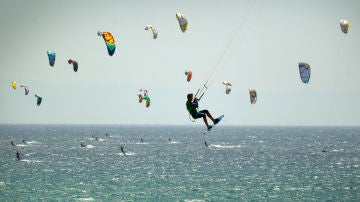 Kitesurfistas en Tarifa