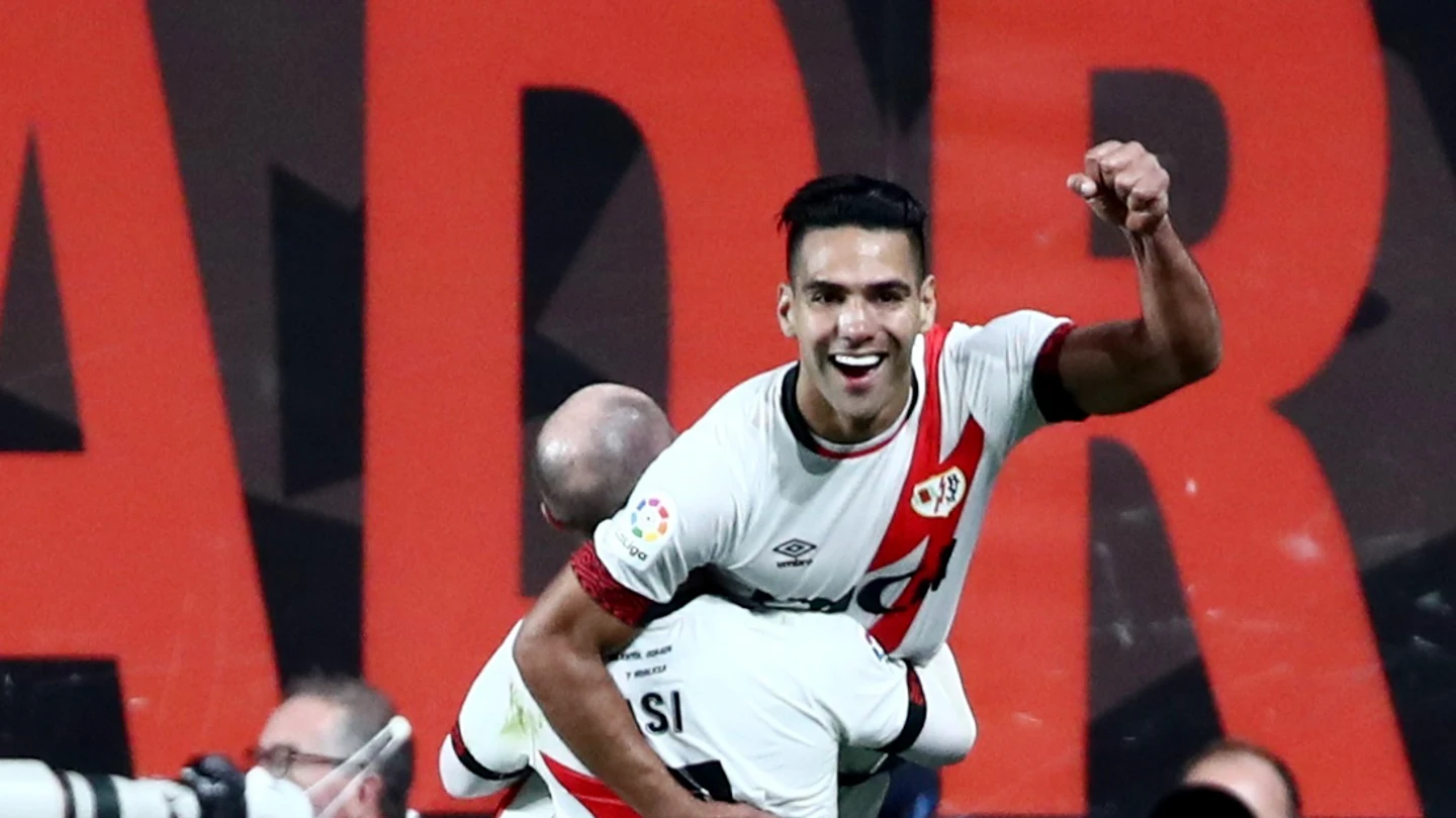 Gol de Radamel Falcao ante el Barça Gol de Radamel Falcao ante el Barça