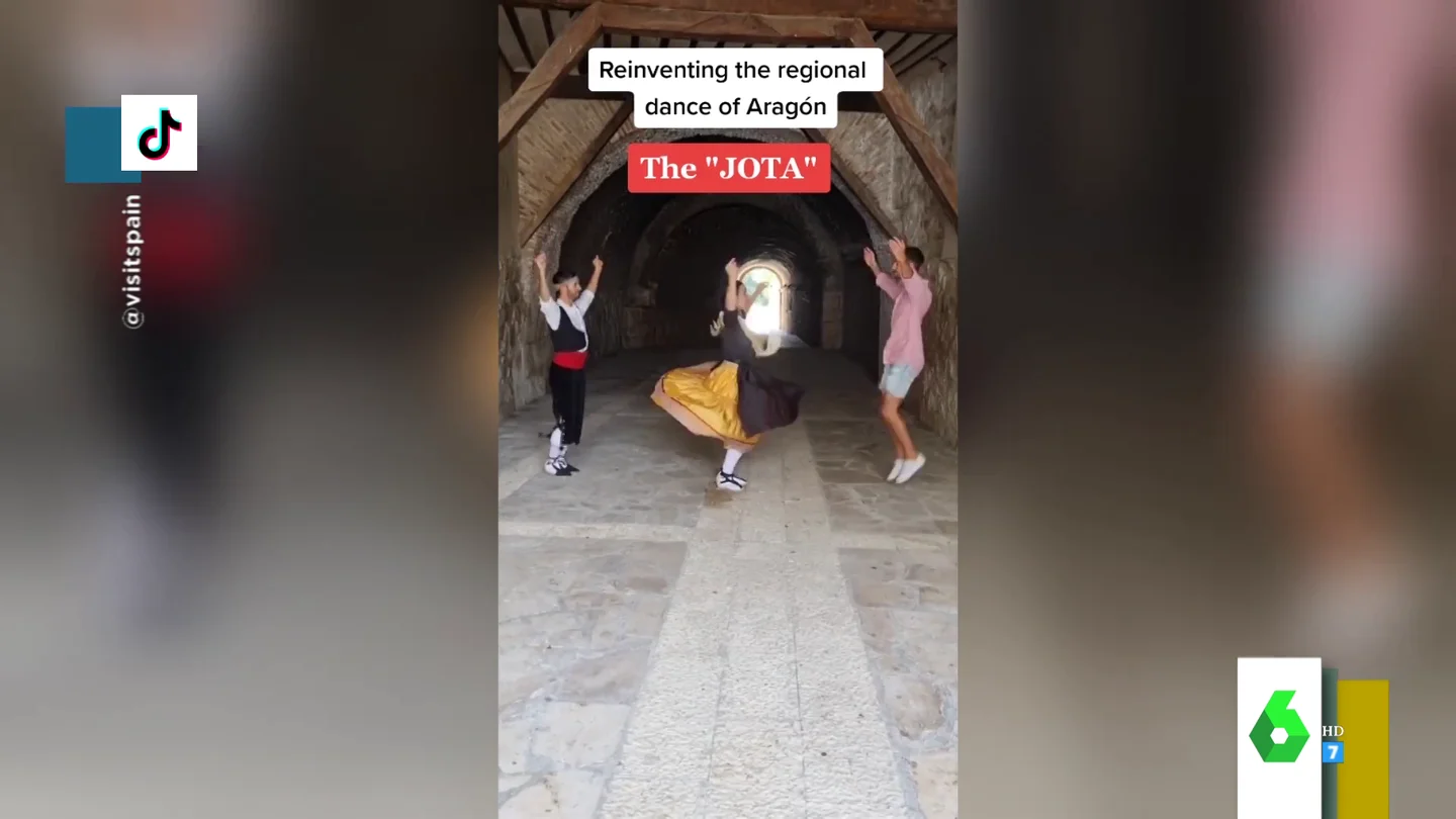 Una jota aragonesa al ritmo de 'Niña de la escuela': el original baile tradicional adaptado a los tiempos de TikTok Una jota aragonesa al ritmo de 'Niña de la escuela': el original baile tradicional adaptado a los tiempos de TikTok