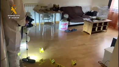 Imágenes de la reconstrucción del crimen del niño de Lardero en la casa del presunto asesino Imágenes de la reconstrucción del crimen del niño de Lardero en la casa del presunto asesino