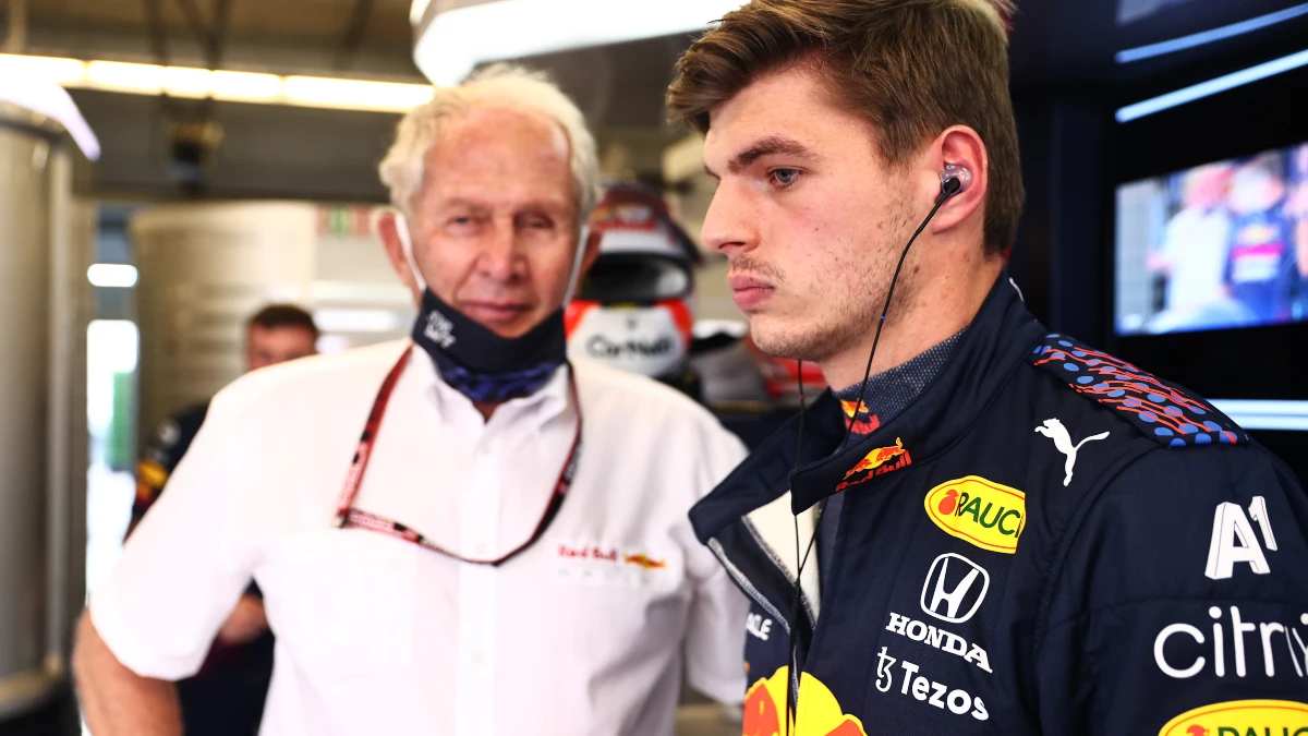 Max Verstappen, con Helmut Marko