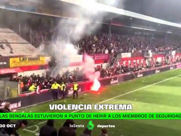 El bochorno ultra que avergüenza al fútbol: los ultras la lían en un derbi de la Segunda división de Países Bajos