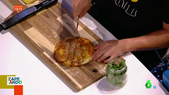Cómo hacer una 'pizzadilla' en 5 minutos: la deliciosa receta que fusiona la cocina italiana y la mexicana Cómo hacer una 'pizzadilla' en 5 minutos: la deliciosa receta que fusiona la cocina italiana y la mexicana