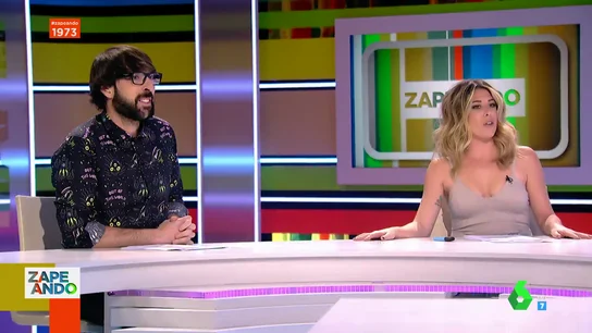 El "forzado" saludo entre Valeria Ros y Quique Peinado sorprende a Lorena Castell y Miki Nadal: "Vosotros no os habláis" El "forzado" saludo entre Valeria Ros y Quique Peinado sorprende a Lorena Castell y Miki Nadal: "Vosotros no os habláis"