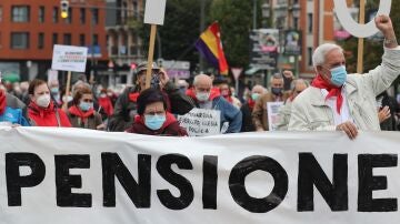 El Gobierno propone que las empresas costeen la mayor parte de la subida de las cotizaciones para pagar las pensiones