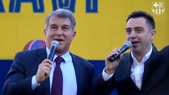 Joan Laporta y Xavi Hernández en la presentación del exfutbolista Joan Laporta y Xavi Hernández en la presentación del exfutbolista