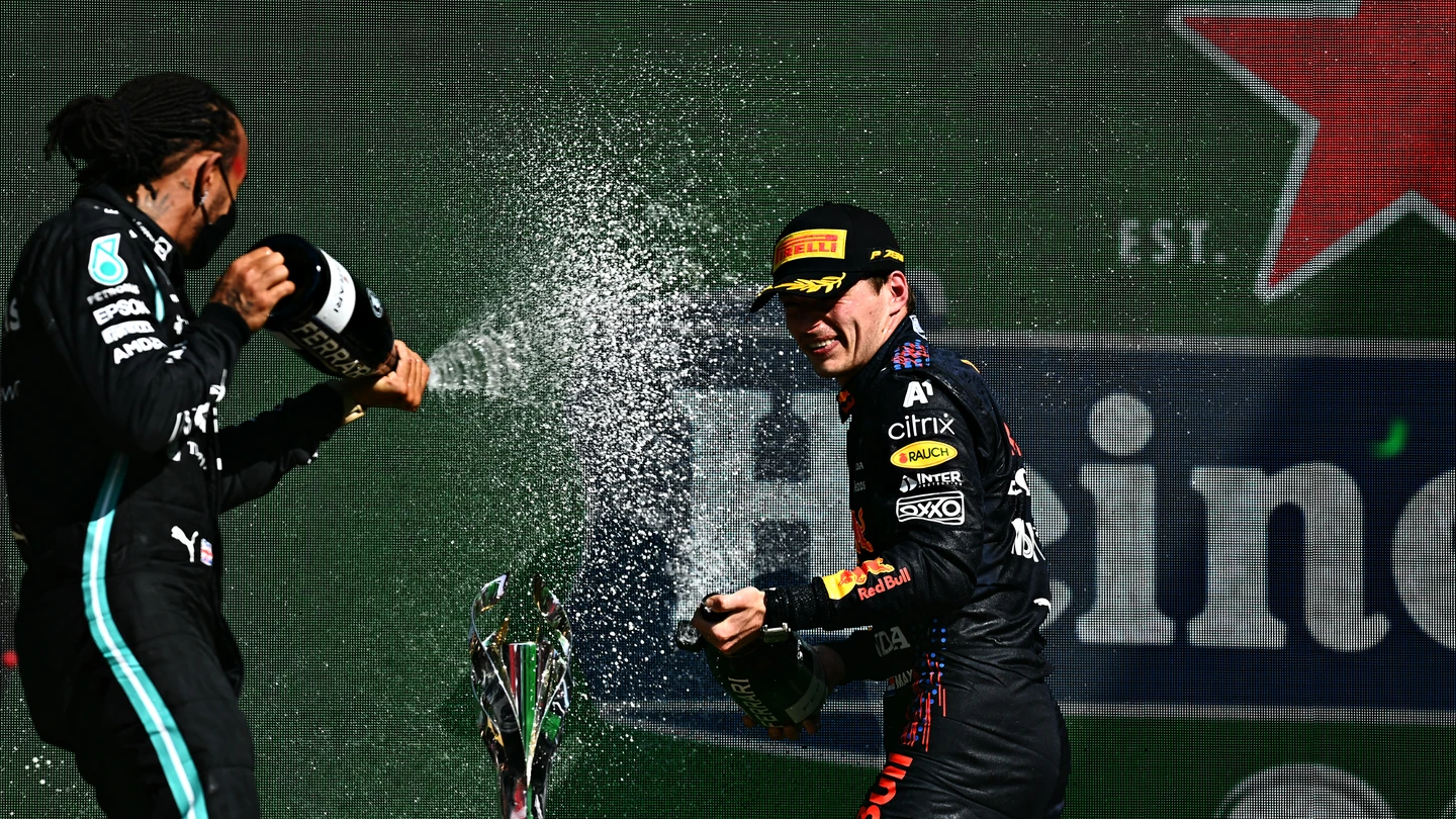 Lewis Hamilton y Max Verstappen en México Lewis Hamilton y Max Verstappen en México