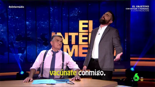 El 'temazo' de Dani Mateo para animar a la vacunación: "Inmunízate, disfruta en pareja e incluso en trío" El 'temazo' de Dani Mateo para animar a la vacunación: "Inmunízate, disfruta en pareja e incluso en trío"