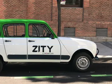 Renault trae de vuelta el Renault 4L para convertirlo en un coche eléctrico compartido Renault trae de vuelta el Renault 4L para convertirlo en un coche eléctrico compartido