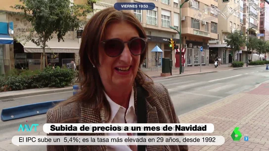 La reflexión de una entrevistada sobre la subida de precios que sorprende a Iñaki López y Cristina Pardo La reflexión de una entrevistada sobre la subida de precios que sorprende a Iñaki López y Cristina Pardo