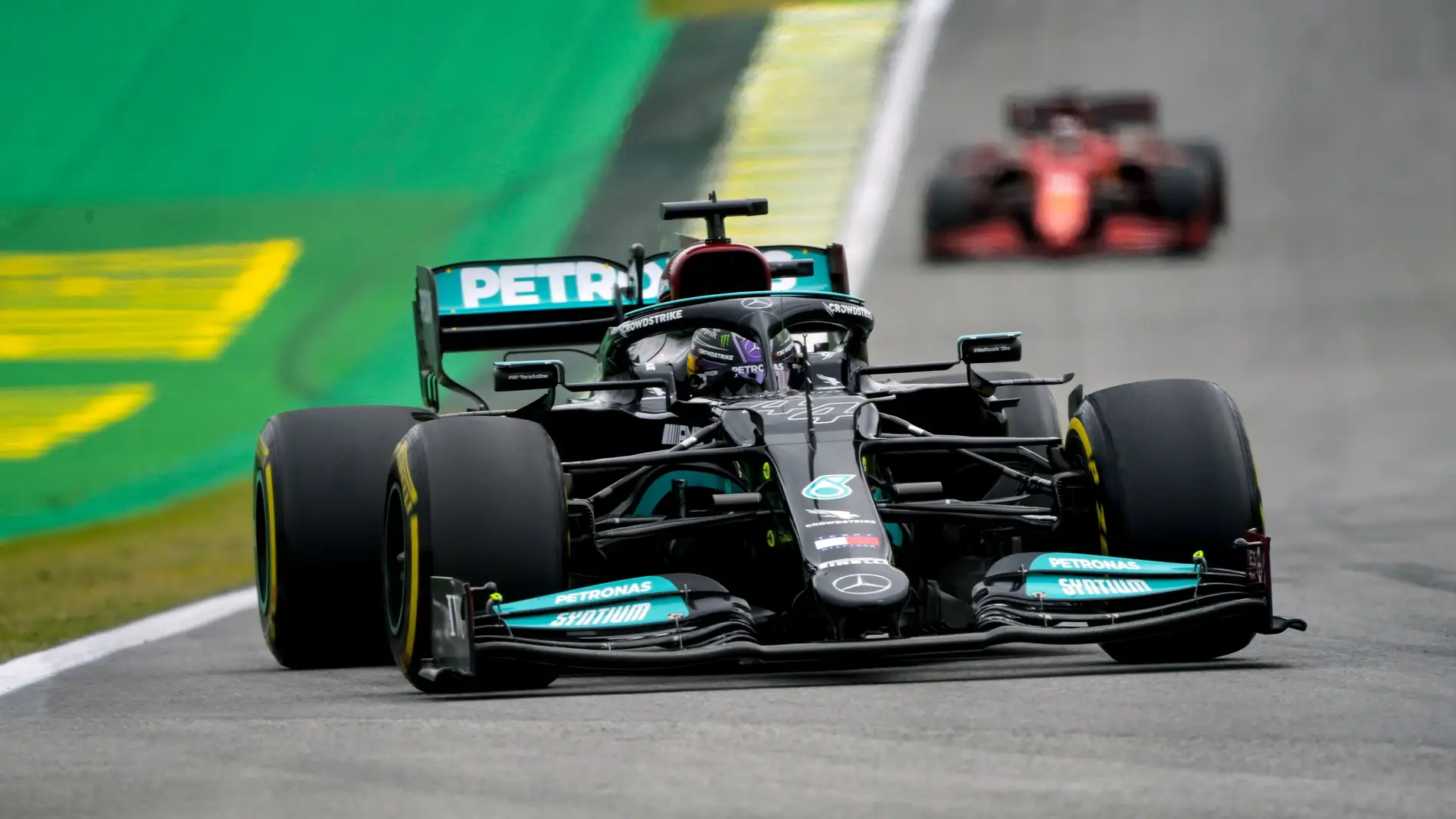 Lewis Hamilton, el más rápido en la sesión clasificatoria en Interlagos