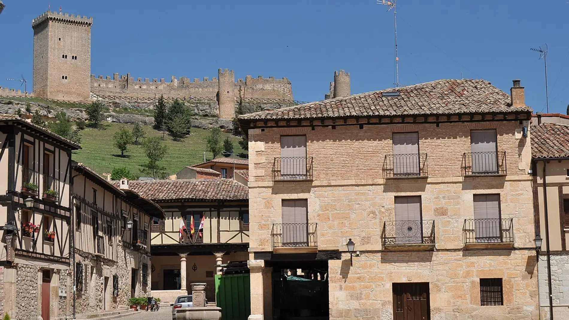 Castillo de Peñaranda de Duero, uno de los más espectaculares de Burgos