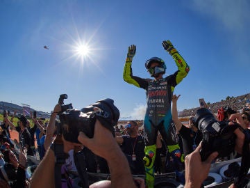 Valentino Rossi dice adi&oacute;s a MotoGP