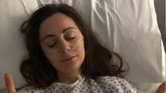 La historia de Becca, una joven que fue al hospital por dolor de espalda y le dieron dos semanas de vida La historia de Becca, una joven que fue al hospital por dolor de espalda y le dieron dos semanas de vida