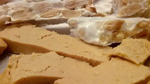Turrón de Jijona Turrón de Jijona
