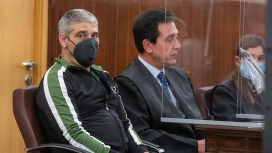 Bernardo Montoya durante el juicio, acusado de agredir sexualmente y asesinar en el mes de diciembre de 2018 a Laura Luelmo. Bernardo Montoya durante el juicio, acusado de agredir sexualmente y asesinar en el mes de diciembre de 2018 a Laura Luelmo.