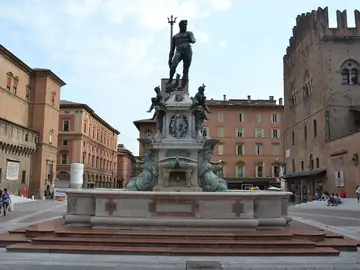 Fuente de Neptuno de Bolonia: su historia y curiosidades Fuente de Neptuno de Bolonia: su historia y curiosidades