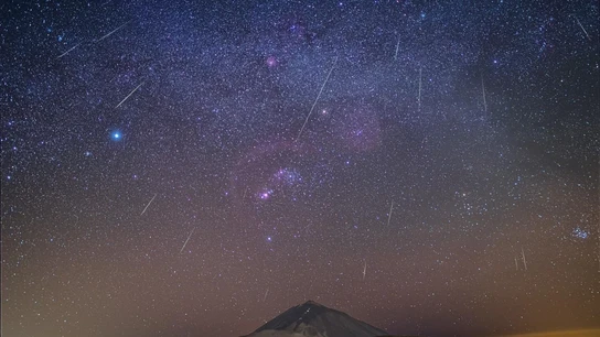 Lluvia de las Gemínidas desde el Observatorio del Teide Lluvia de las Gemínidas desde el Observatorio del Teide