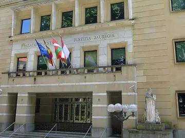 Fachada del Tribunal Superior de Justicia Vasca